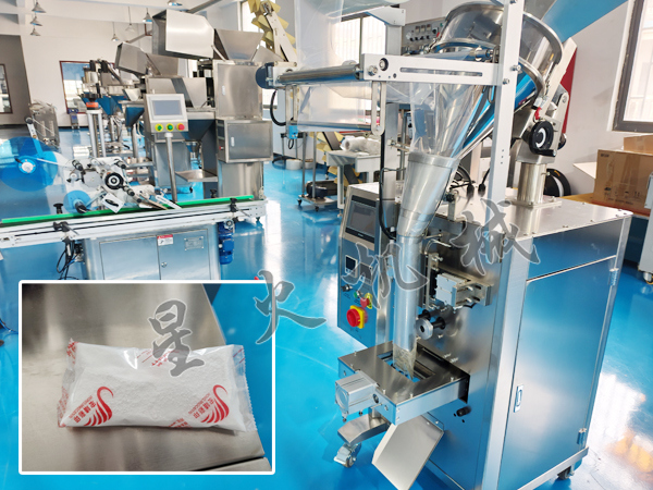 背封式粉劑立式自動(dòng)包裝機(jī)實(shí)拍圖