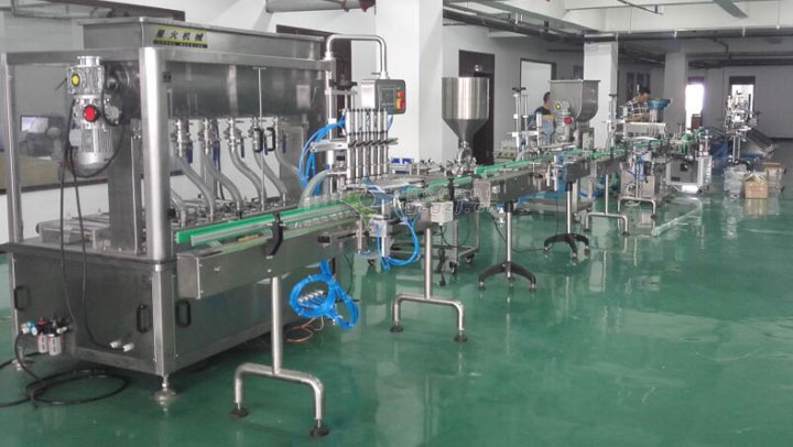 牛肉醬雙頭臥式攪拌直線(xiàn)灌裝機(jī)